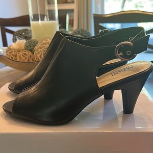 Alfani Step Flex size 10